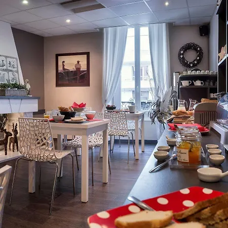 Des Alpes Hotell 2*